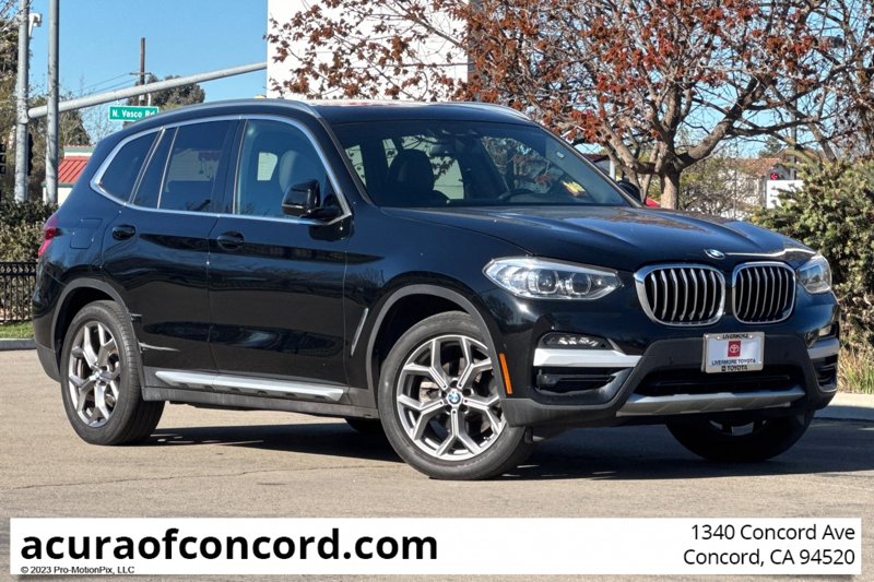Used 2021 BMW X3 xDrive30i w/ Premium Package image 1