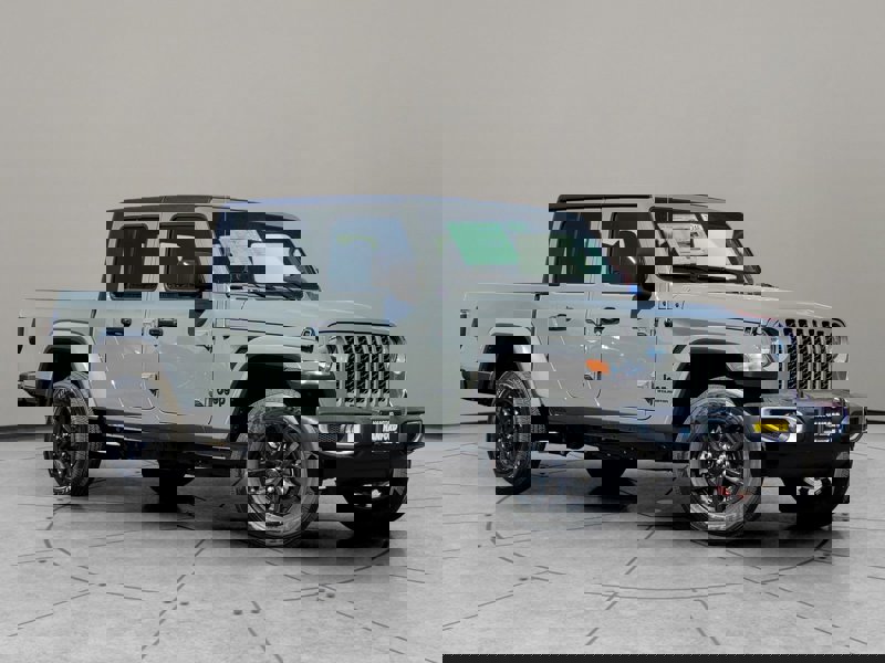 New 2023 Jeep Gladiator Sport image 1