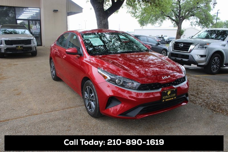 Certified 2024 Kia Forte LXS image 1