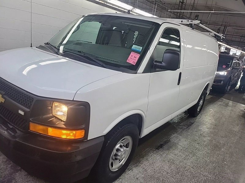 Used 2017 Chevrolet Express 2500 image 1