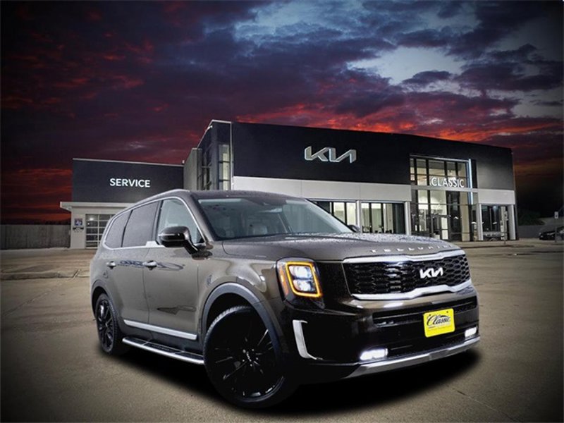 Certified 2022 Kia Telluride SX w/ Towing Package image 1