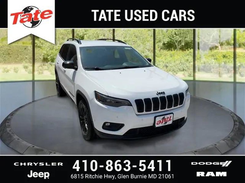Certified 2023 Jeep Cherokee Altitude Lux image 1