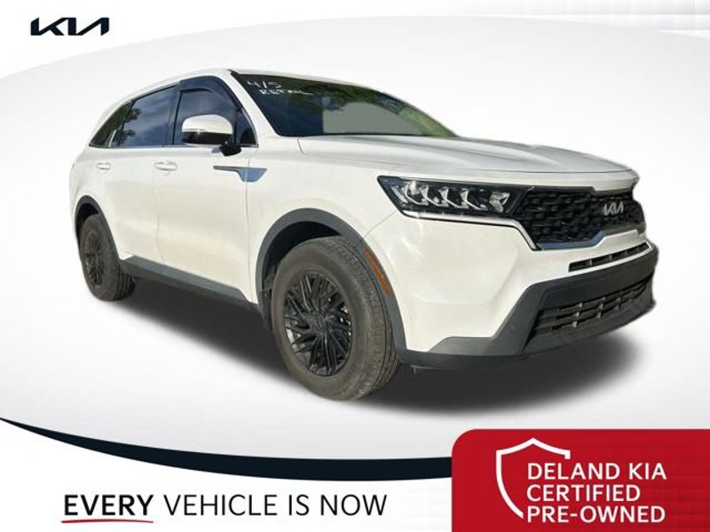 Certified 2022 Kia Sorento LX image 1