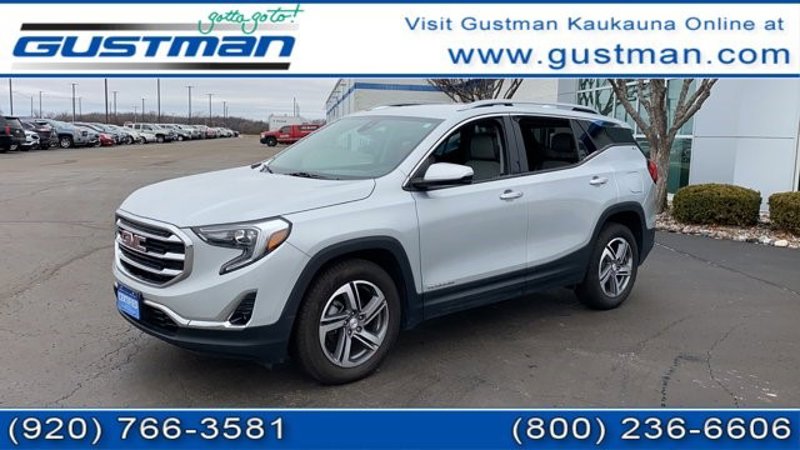 Certified 2020 GMC Terrain SLT image 1