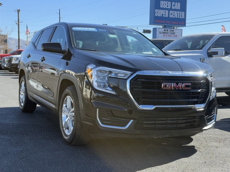 Certified 2024 GMC Terrain SLE image 1