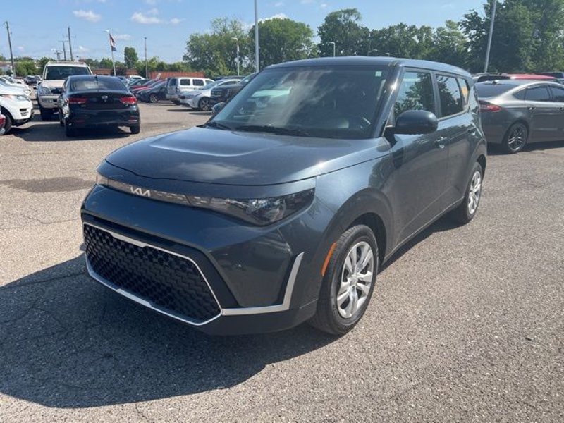 Certified 2023 Kia Soul LX image 1