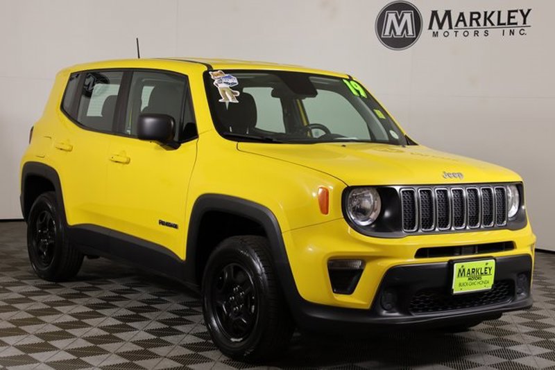 Used 2019 Jeep Renegade Sport w/ UConnect 7.0 Group image 1