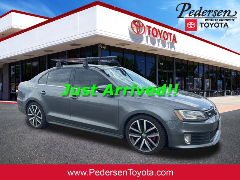 Used 2013 Volkswagen Jetta GLI image 1