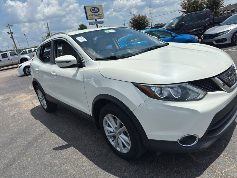 Used 2018 Nissan Rogue Sport SV w/ SV All-Weather Package image 1