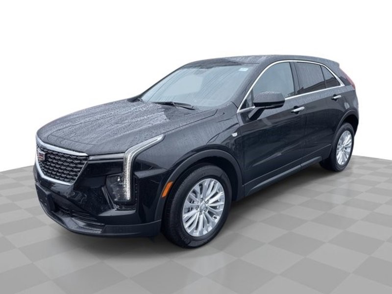 Certified 2024 Cadillac XT4 Luxury w/ Cold Weather Package image 1