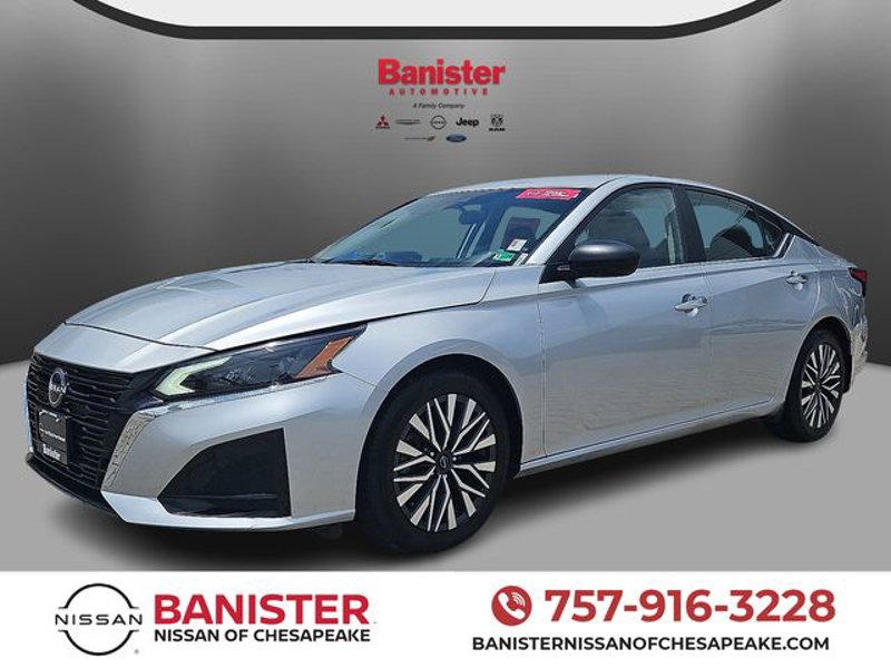 Certified 2024 Nissan Altima 2.5 SV image 1