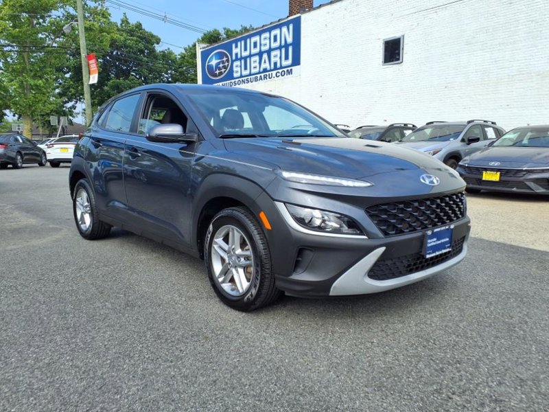 Certified 2023 Hyundai Kona SE w/ Cargo Package image 1