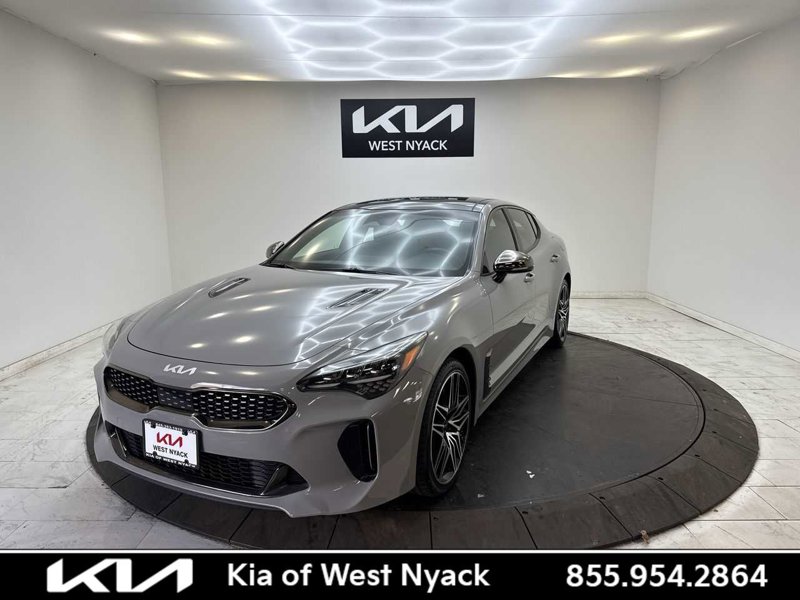Certified 2022 Kia Stinger GT1 image 1