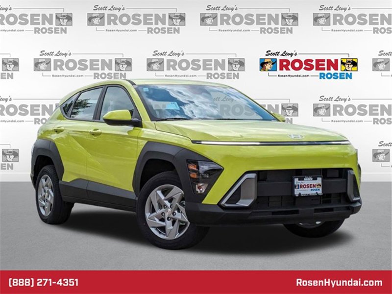 Certified 2024 Hyundai Kona SE image 1