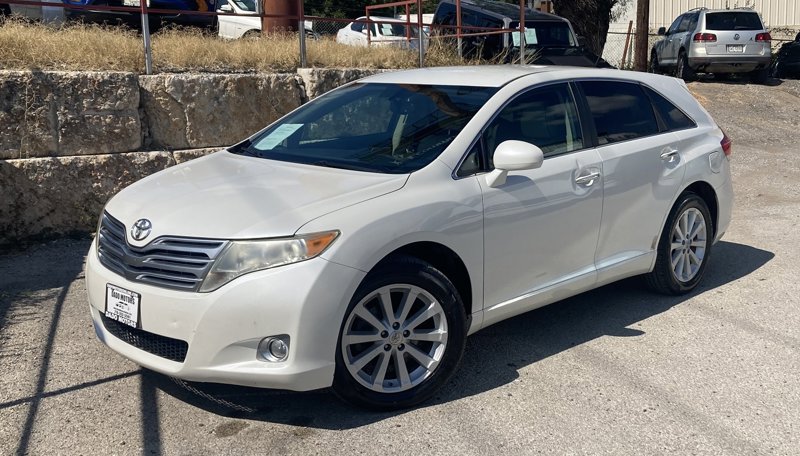 Used 2012 Toyota Venza XLE image 1