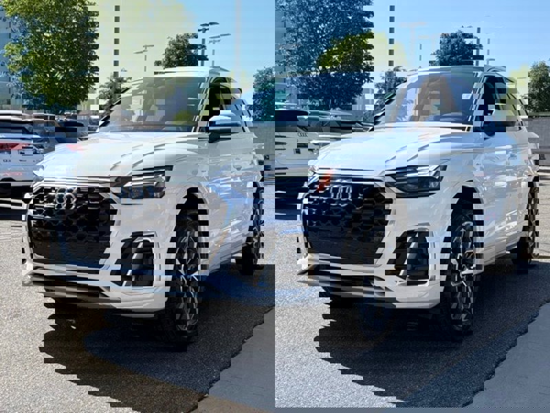 Certified 2024 Audi Q5 2.0T Premium Plus image 1