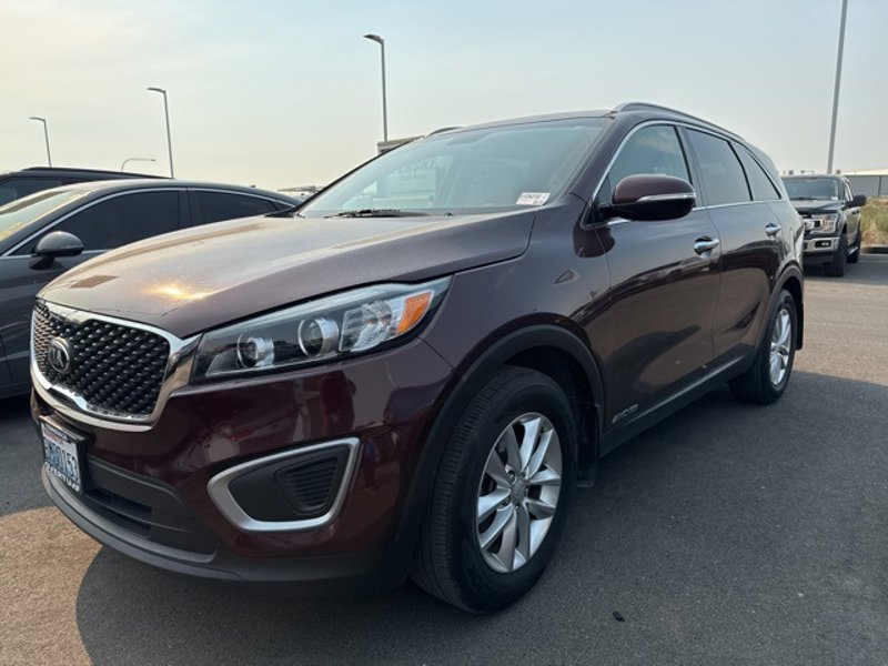 Used 2016 Kia Sorento LX w/ LX Convenience Package image 1