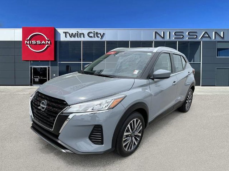 Certified 2024 Nissan Kicks SV image 1
