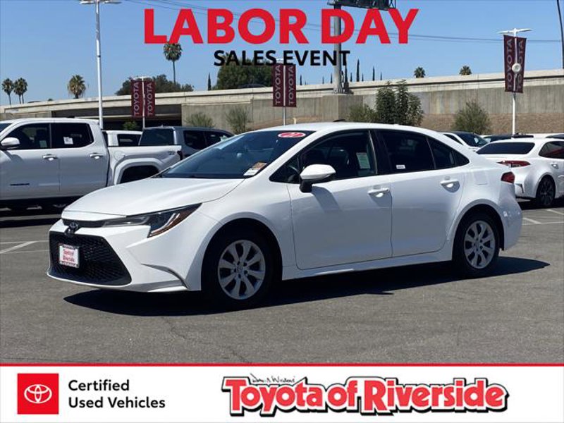 Certified 2021 Toyota Corolla LE image 1