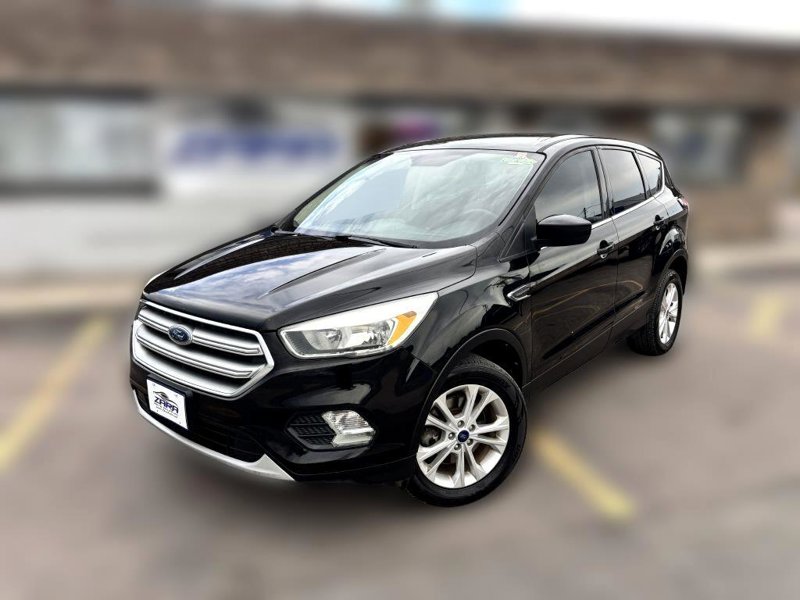 Used 2017 Ford Escape SE image 1