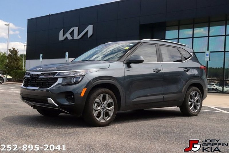 Certified 2024 Kia Seltos S image 1