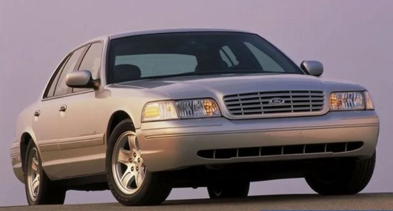 Used 2008 Ford Crown Victoria Police Interceptor image 1
