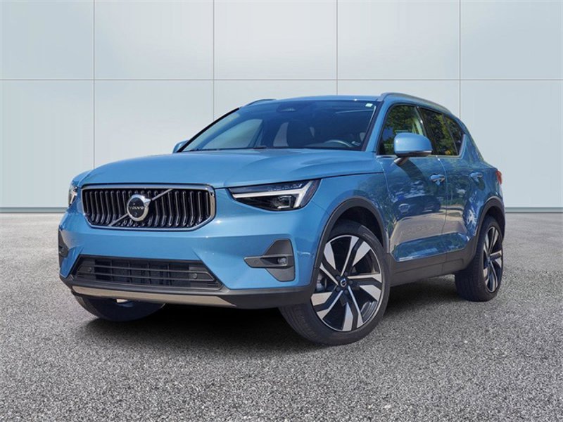 Certified 2023 Volvo XC40 B5 Ultimate w/ Protection Package Premier image 1