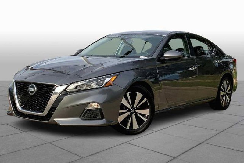 Certified 2022 Nissan Altima 2.5 SV image 1