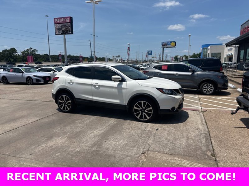 Certified 2019 Nissan Rogue Sport SL image 1