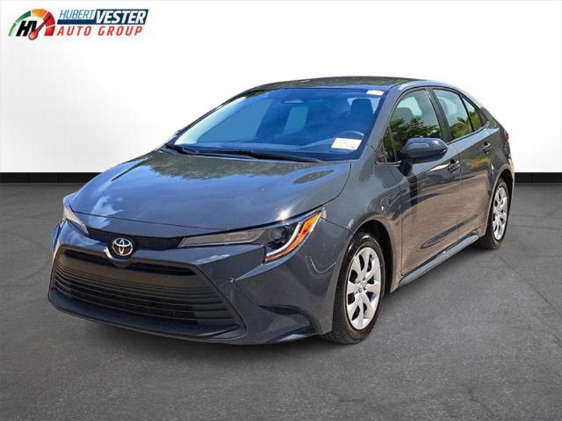 Certified 2024 Toyota Corolla LE image 1