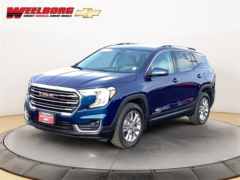 Certified 2022 GMC Terrain SLT image 1