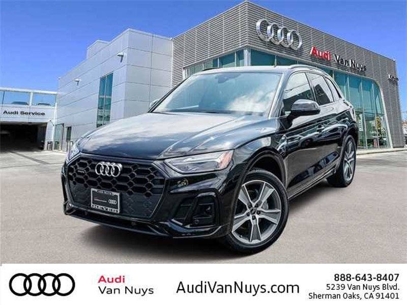 Certified 2025 Audi Q5 2.0T Premium image 1