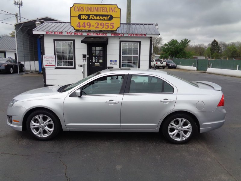 Used 2012 Ford Fusion SE image 1