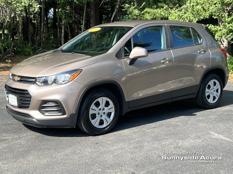Used 2018 Chevrolet Trax LS image 1