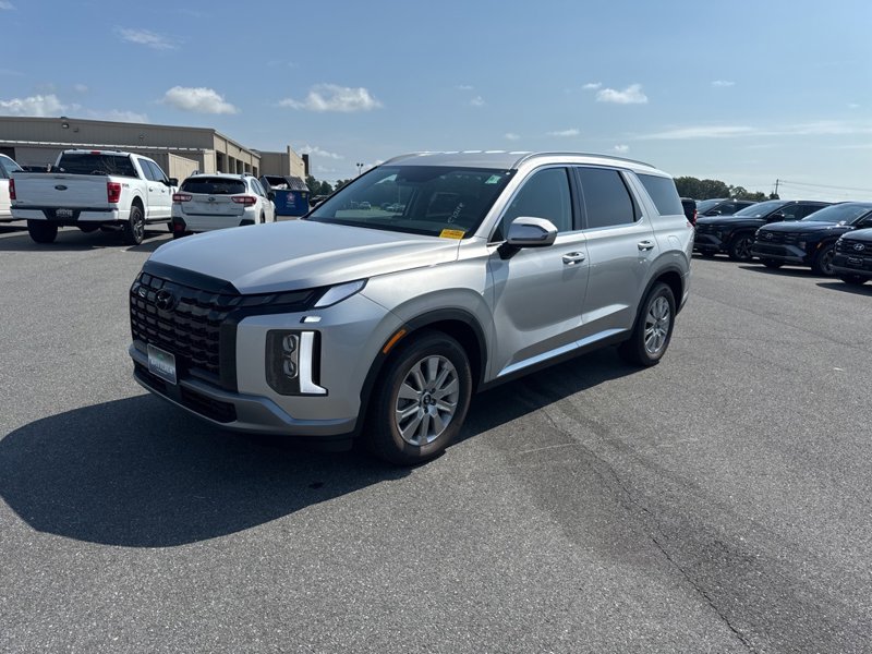 Certified 2025 Hyundai Palisade SEL image 1