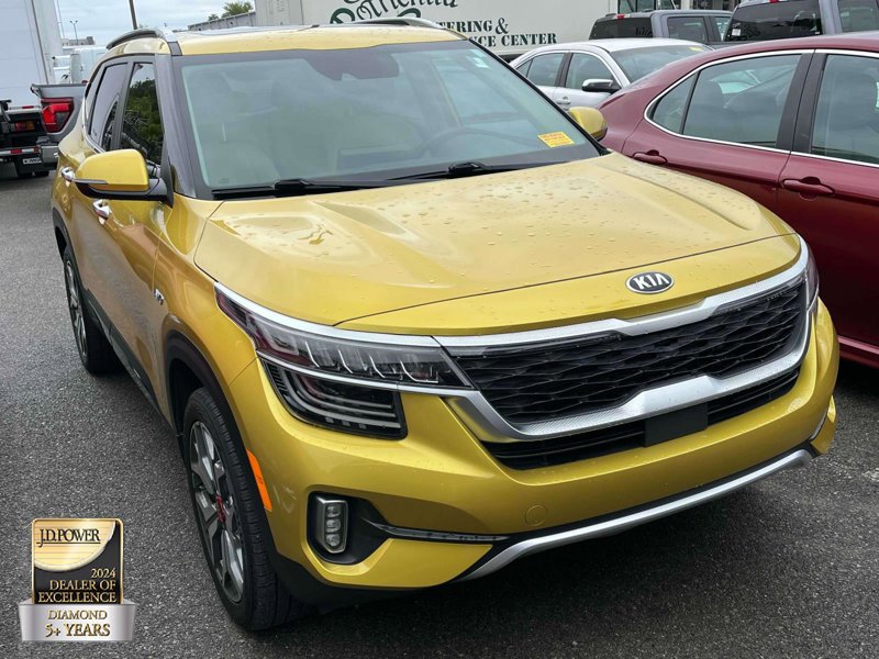 Certified 2021 Kia Seltos SX w/ SX Sunroof Package image 1