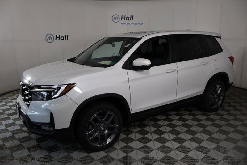 Certified 2023 Honda Passport EX-L image 1