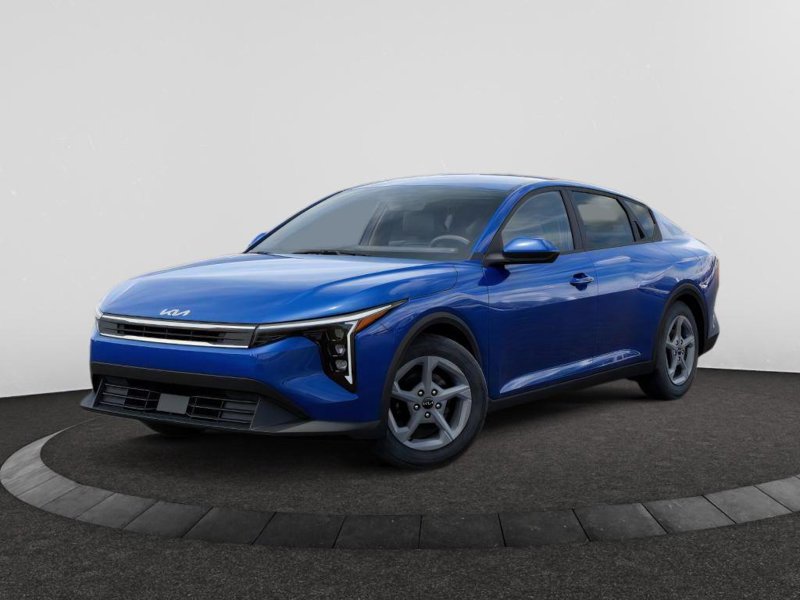 Certified 2025 Kia K4 LXS image 1