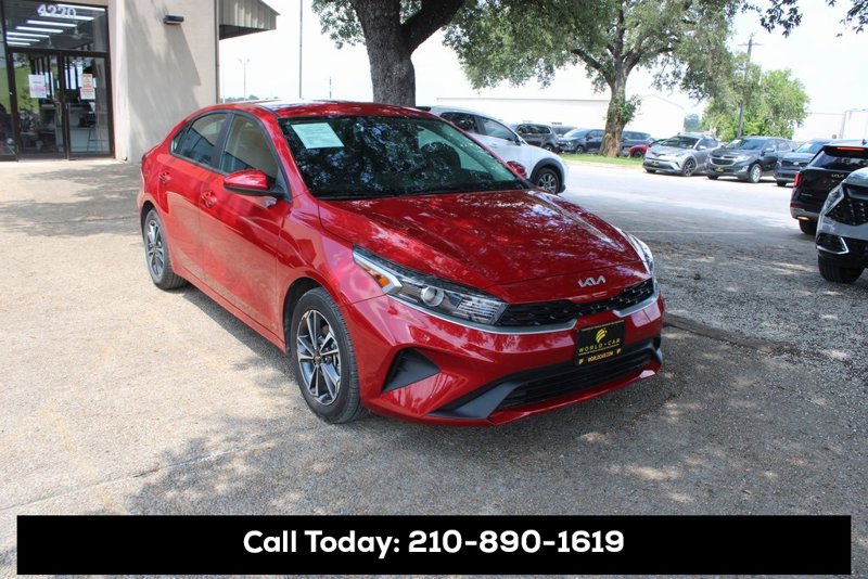 Certified 2024 Kia Forte LXS image 1