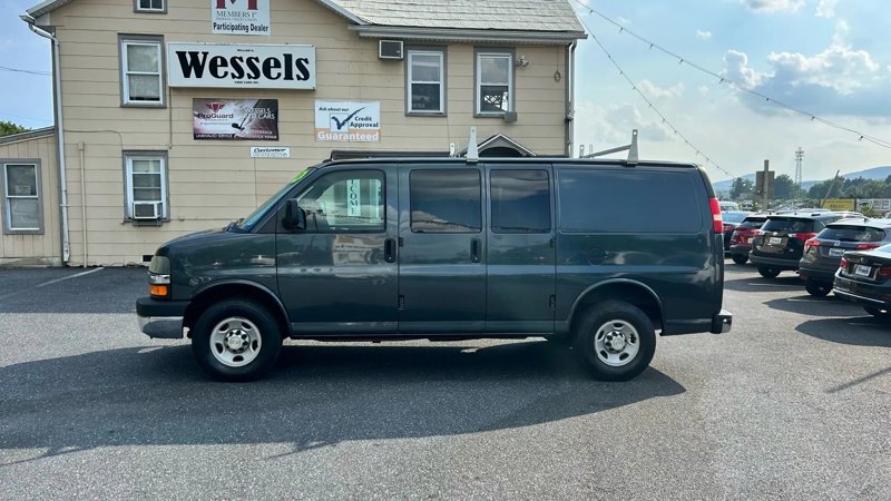 Used 2014 Chevrolet Express 2500 image 1