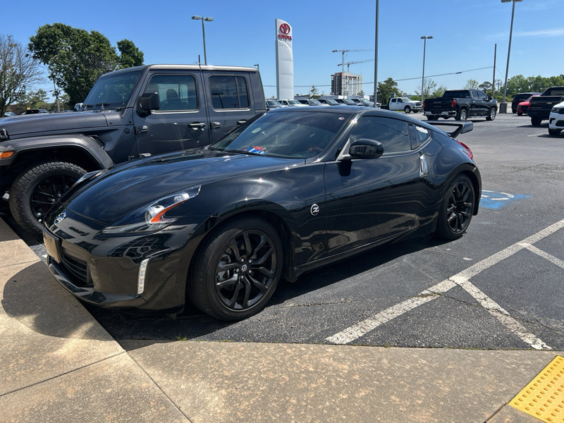 Used 2020 Nissan 370Z Coupe image 1