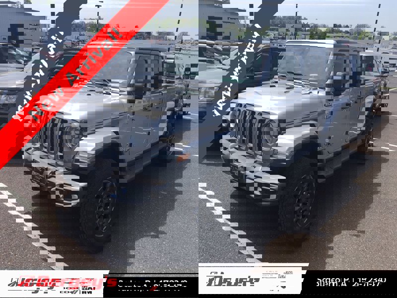 Used 2020 Jeep Gladiator Overland w/ Popular Equipment Package image 1