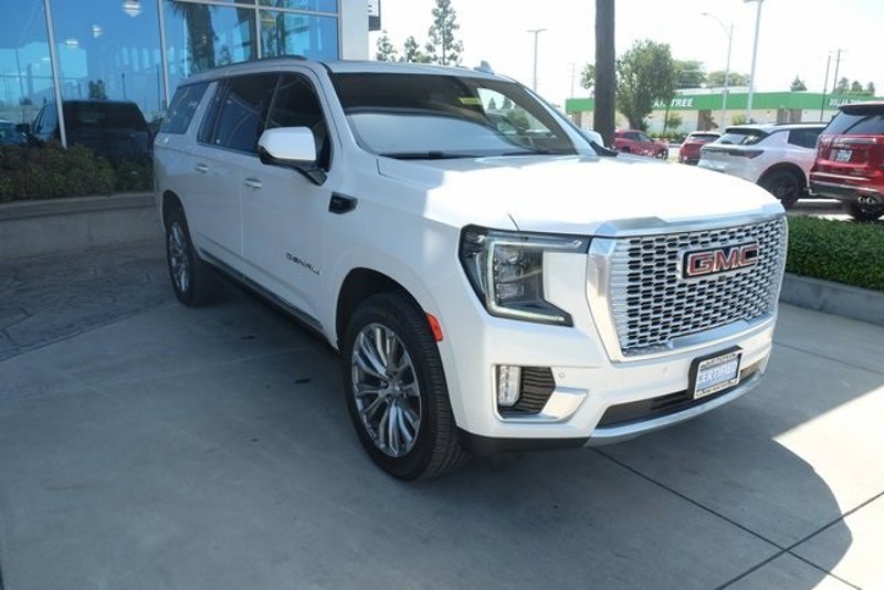 Certified 2022 GMC Yukon XL Denali w/ Max Trailering Package image 1