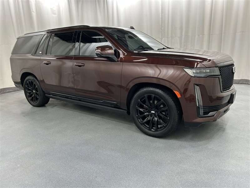 Certified 2023 Cadillac Escalade ESV Sport w/ LPO, ONYX Package image 1