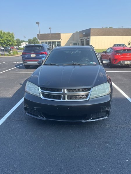 Used 2011 Dodge Avenger Mainstreet image 1