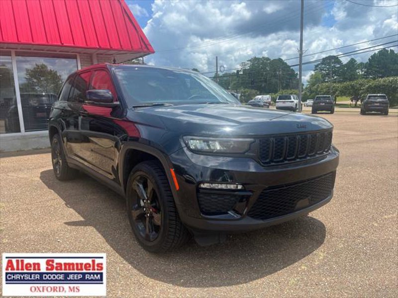 Certified 2023 Jeep Grand Cherokee Limited w/ Black Appearance Package image 1