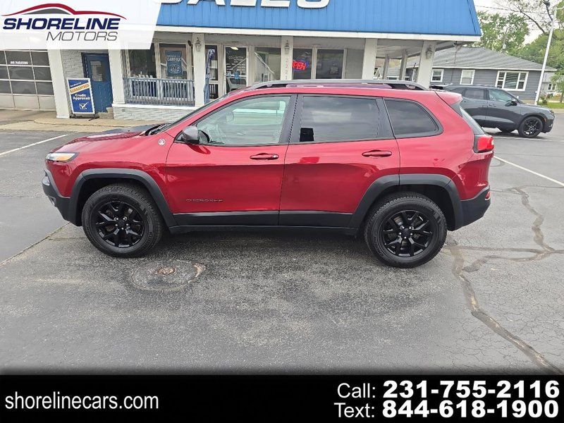 Used 2016 Jeep Cherokee Trailhawk image 1