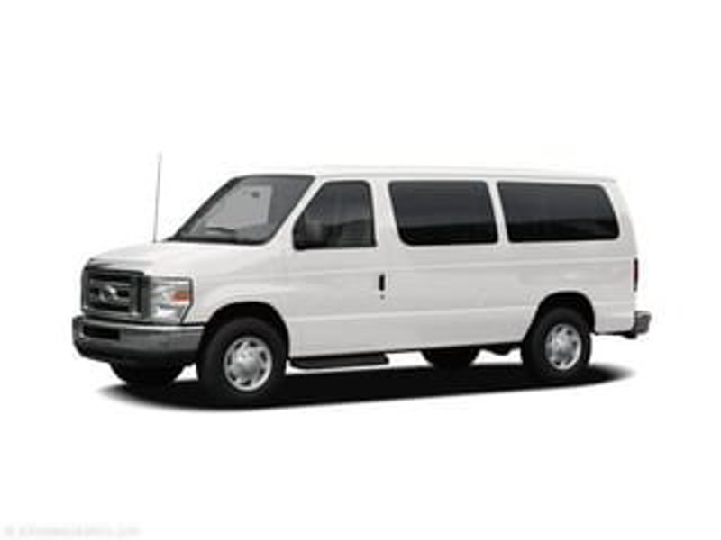 Used 2009 Ford E-350 and Econoline 350 Super Duty Wagon image 1