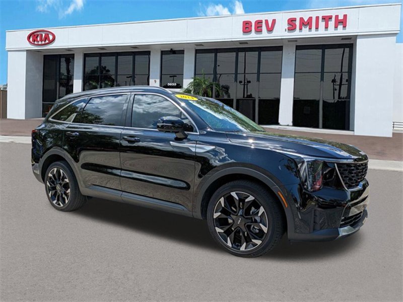 Certified 2024 Kia Sorento SX image 1
