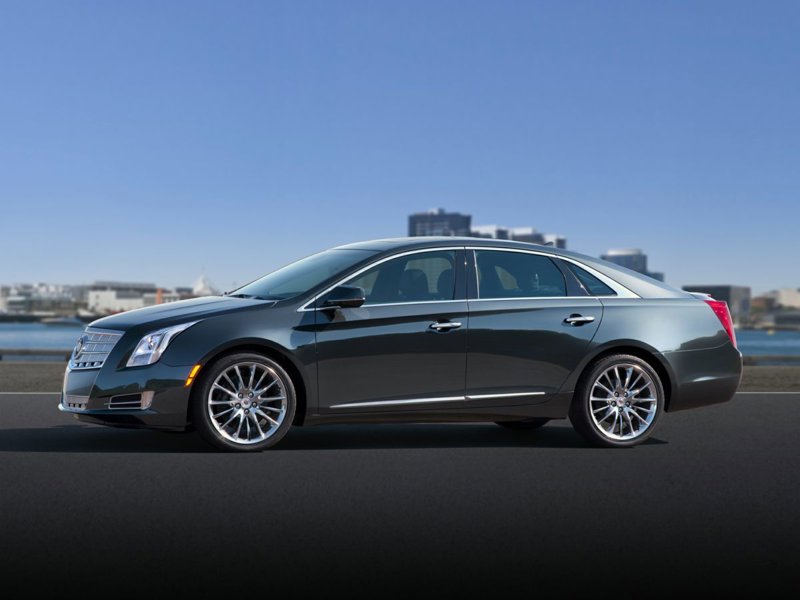 Used 2013 Cadillac XTS Luxury image 1